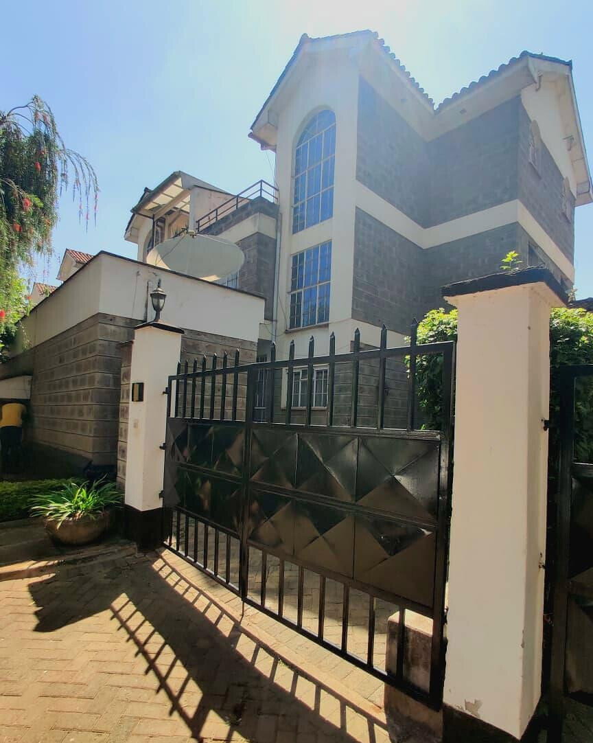5BR Townhouse with DSQ & Pantry – Garden Estate, Nairobi