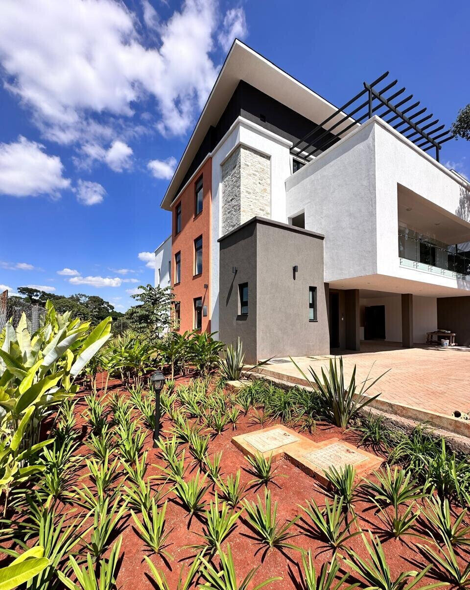5 En-Suite Townhouse with Lift & Borehole - Kitisuru