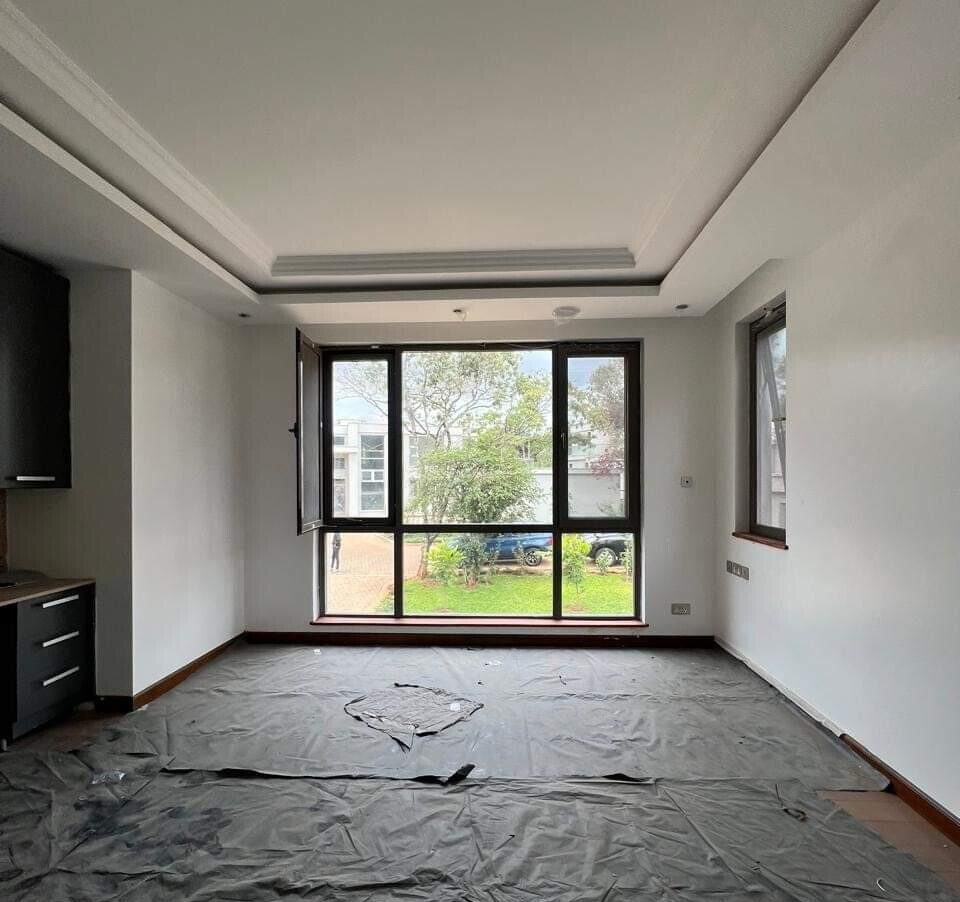 8-Ensuite Villa with Private & Common Pools – Hardy, Karen