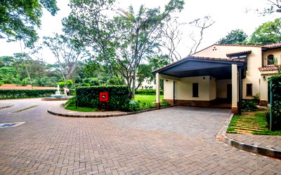 1/8 Acre 5BR Garden Home