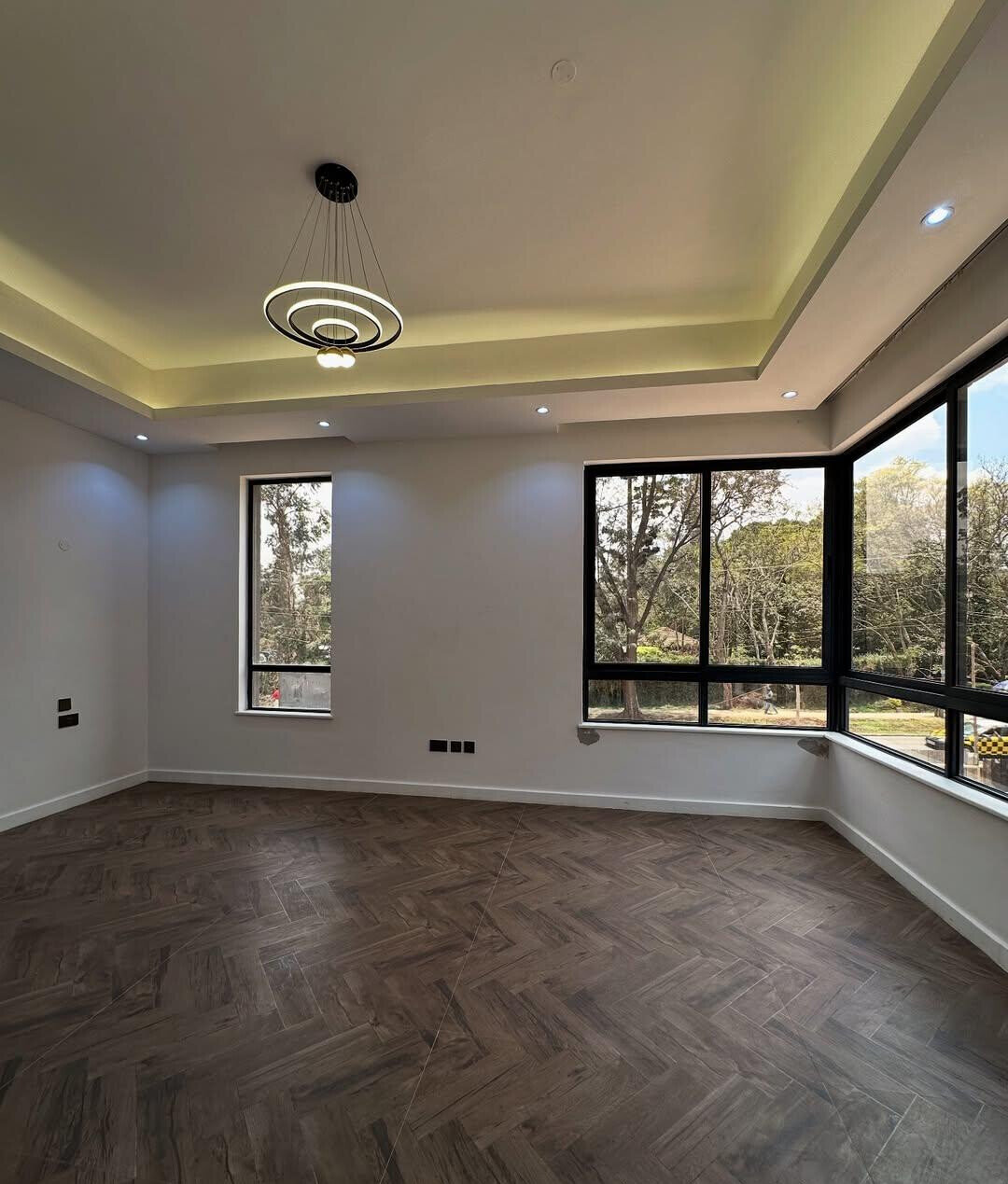 Brand New 4-Ensuite Townhouse with Generator & Solar - Lavington