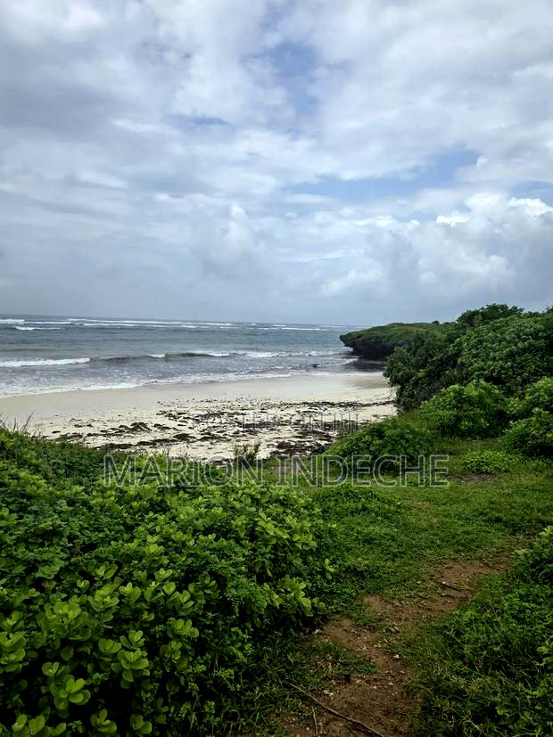 4 Acres Touching the Beach in Kilifi Chumani