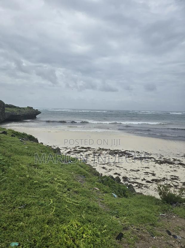 4 Acres Touching the Beach in Kilifi Chumani
