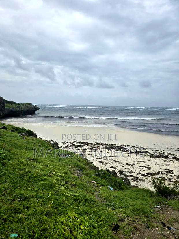 4 Acres Touching the Beach in Kilifi Chumani