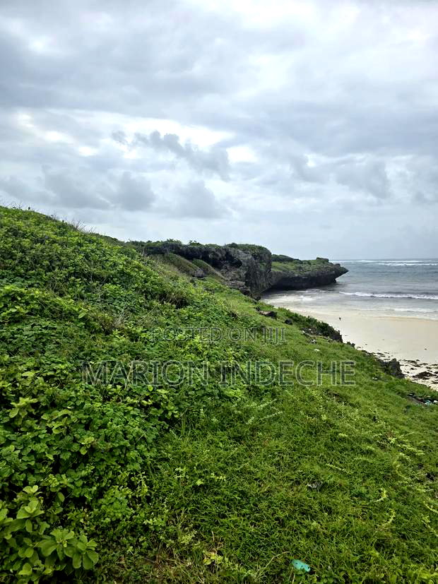 4 Acres Touching the Beach in Kilifi Chumani