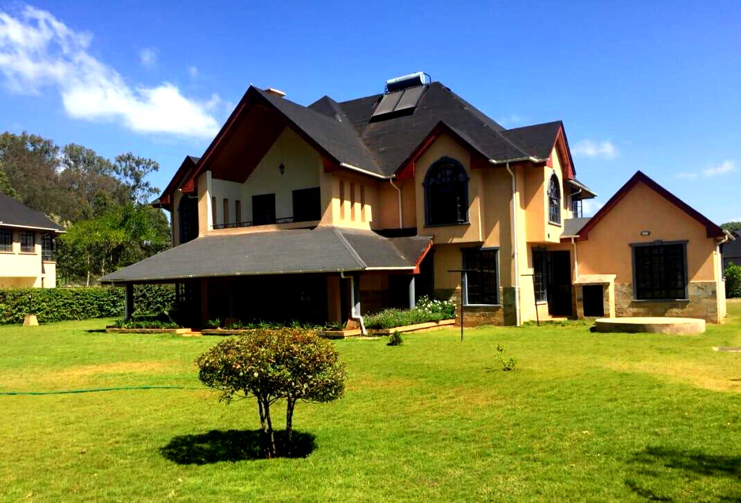4-Ensuite Villa with Lush Garden & Power Backup – Karen
