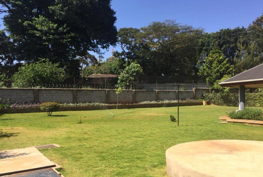 4-Ensuite Villa with Lush Garden & Power Backup – Karen
