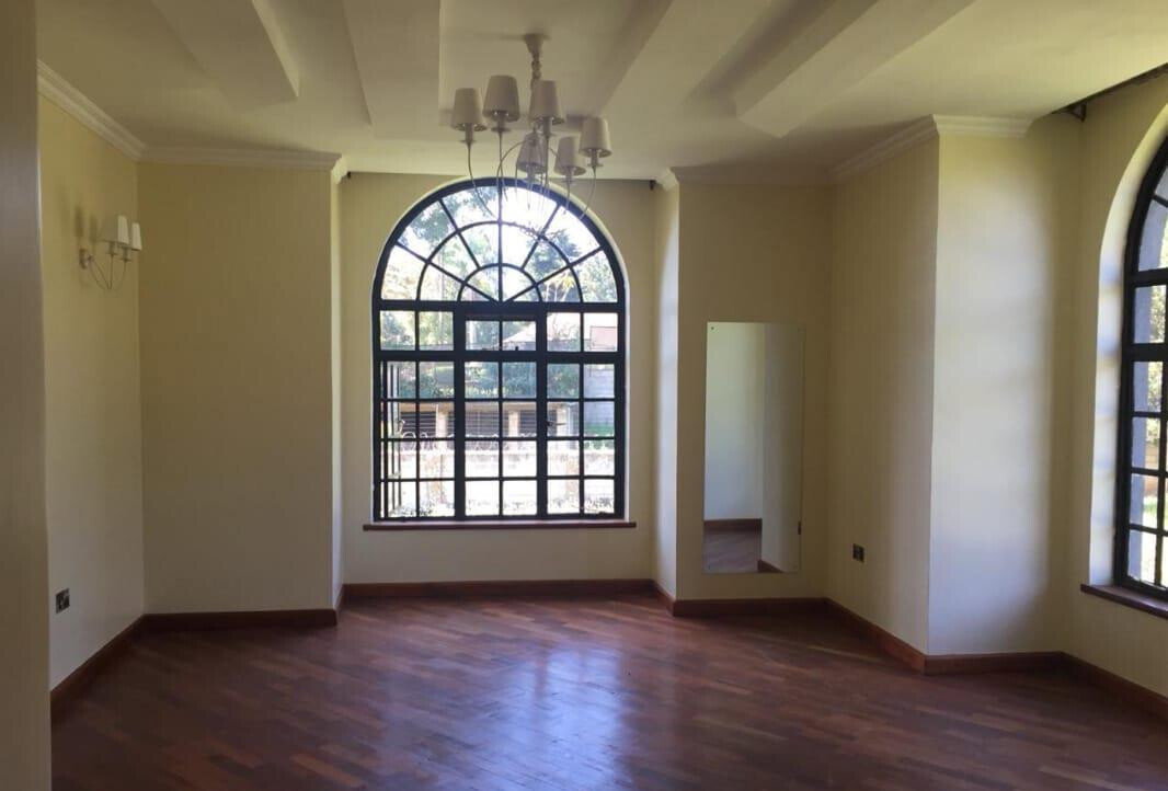 4-Ensuite Villa with Lush Garden & Power Backup – Karen