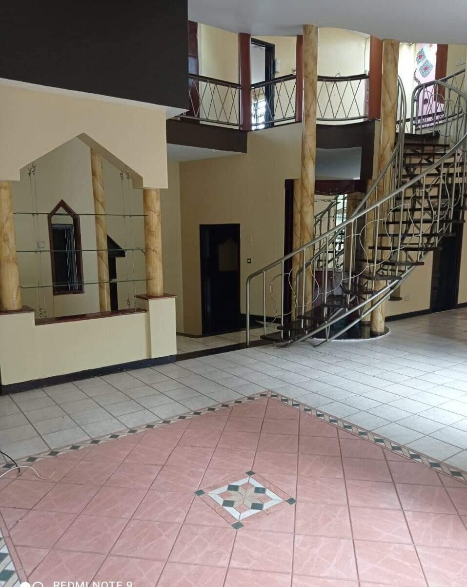 4BR Villa with Pool & Mature Garden - Kilimani