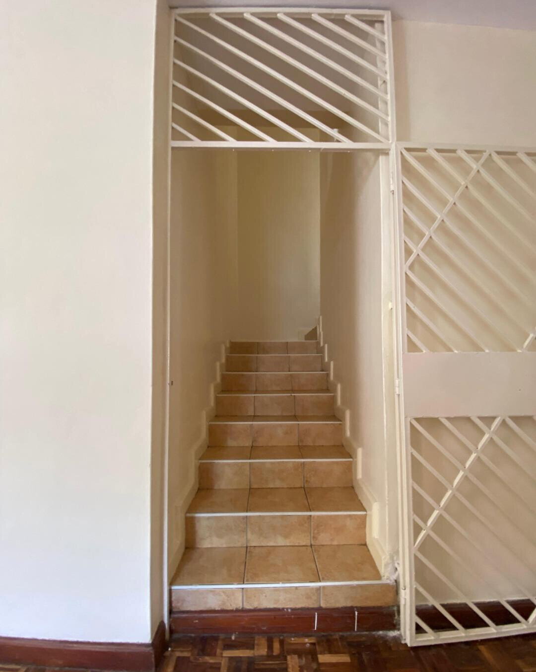 Executive 4BR Townhouse with Backyard & Ample Parking - Kilimani