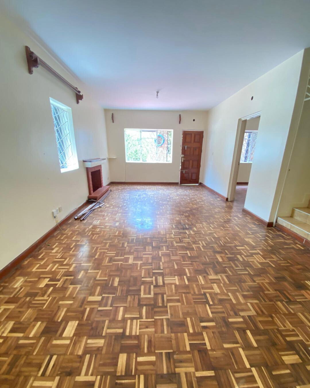 Executive 4BR Townhouse with Backyard & Ample Parking - Kilimani