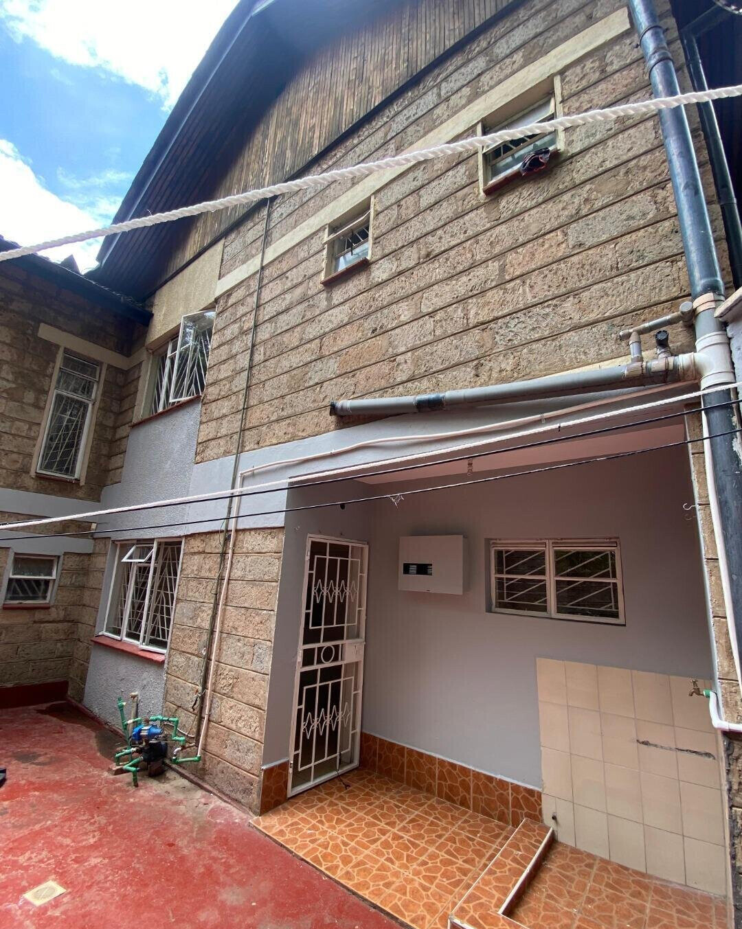 Executive 4BR Townhouse with Backyard & Ample Parking - Kilimani