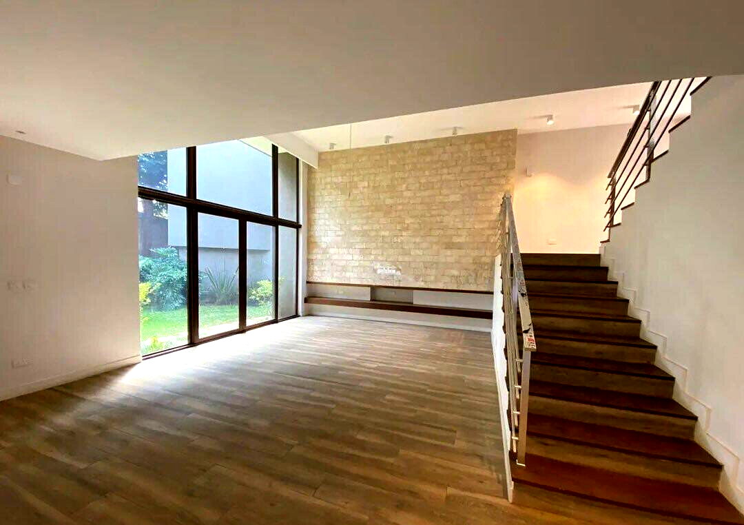 4-Ensuite Townhouse with Family Room & Backup Generator - Lavington