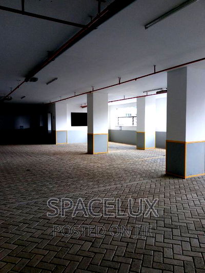 Grade a Executive Office 650sqft - Image 2