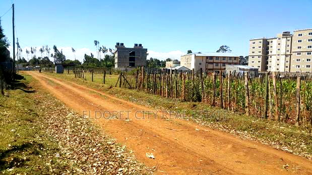 1/4 Plot Kapseret Near Unity Homes With Title