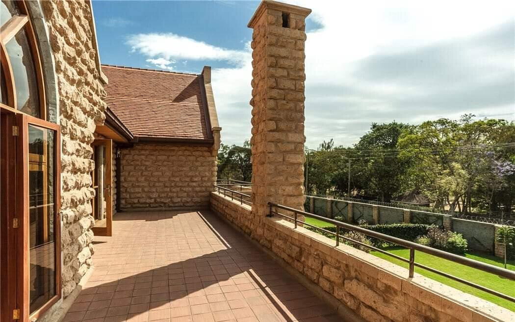 Rustic Stone 5-Bed Townhouse on Half-Acre – Karen Gated Community