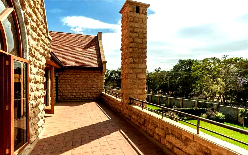 Rustic Stone 5-Bed Townhouse on Half-Acre – Karen Gated Community