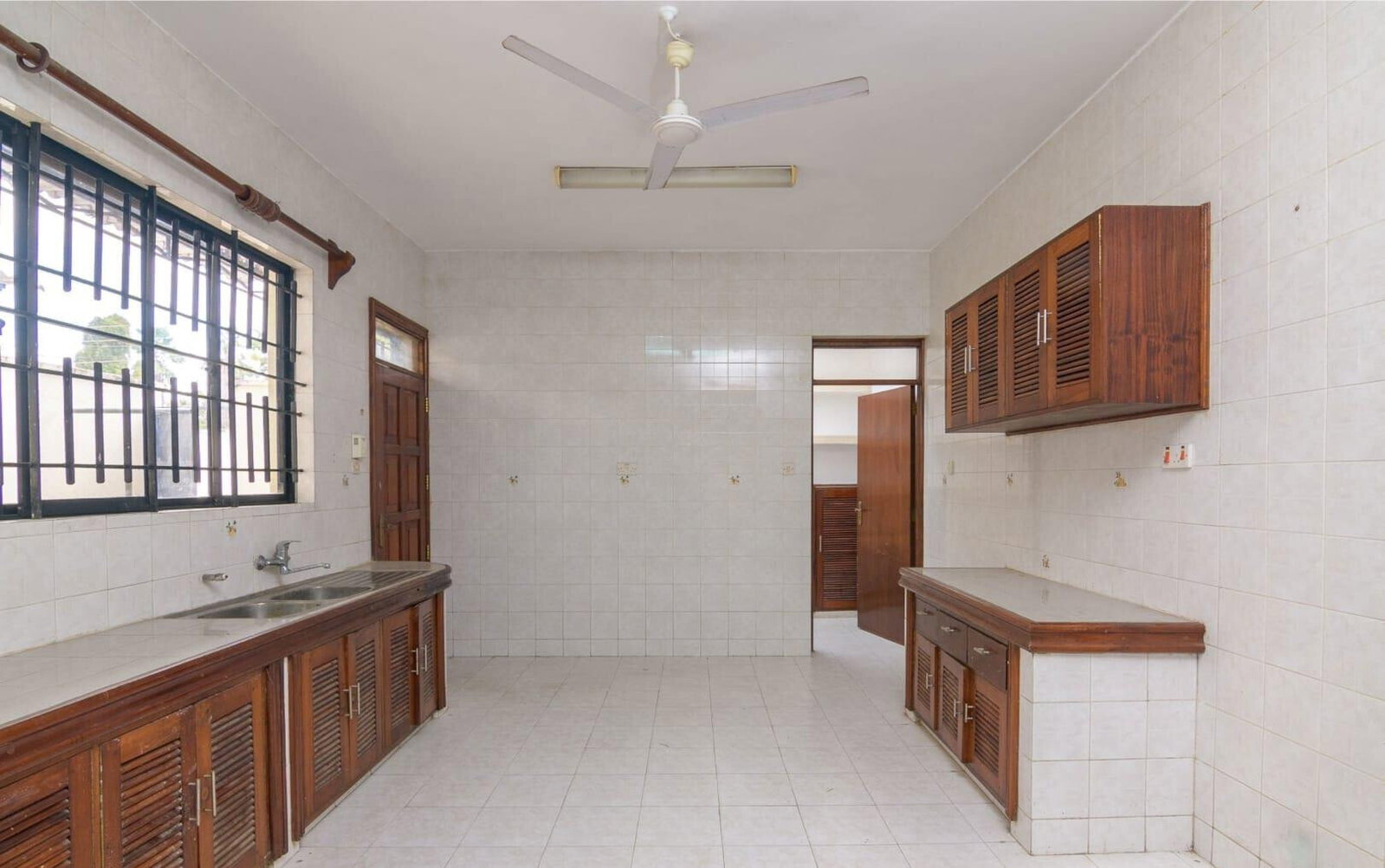 4BR Townhouse in Exclusive 4-Unit Gated Estate - Links Road, Nyali