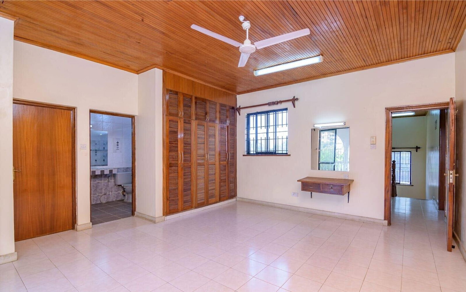 4BR Townhouse in Exclusive 4-Unit Gated Estate - Links Road, Nyali