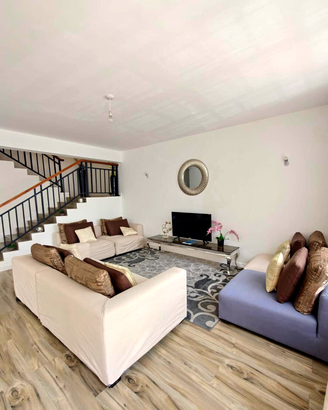 Newly Built 4BR Townhouse with Private Balconies - Mombasa Rd