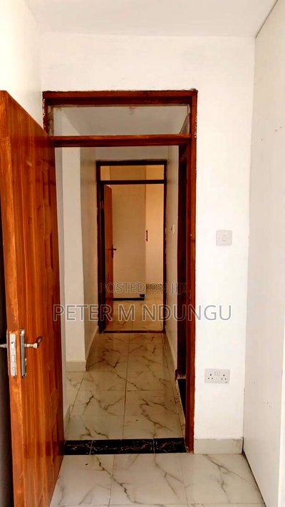 2bdrm Block of Flats in Kamakis for sale - Image 8