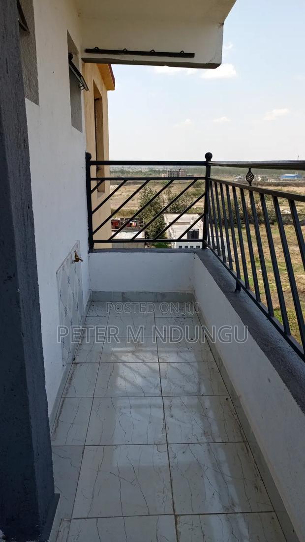 2bdrm Block of Flats in Kamakis for sale