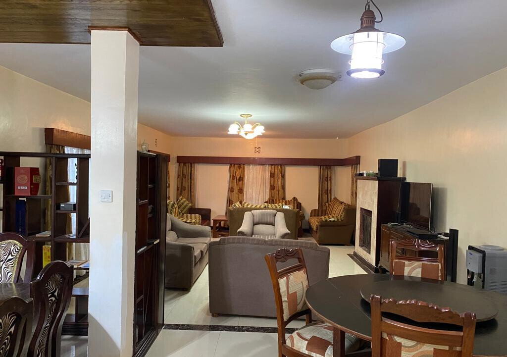 Classic 5-Bedroom Townhouse on 1 Acre with Mature Garden - Tigoni