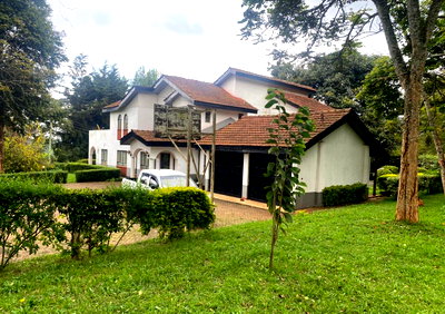 Classic 5-Bedroom Townhouse on 1 Acre with Mature Garden - Tigoni