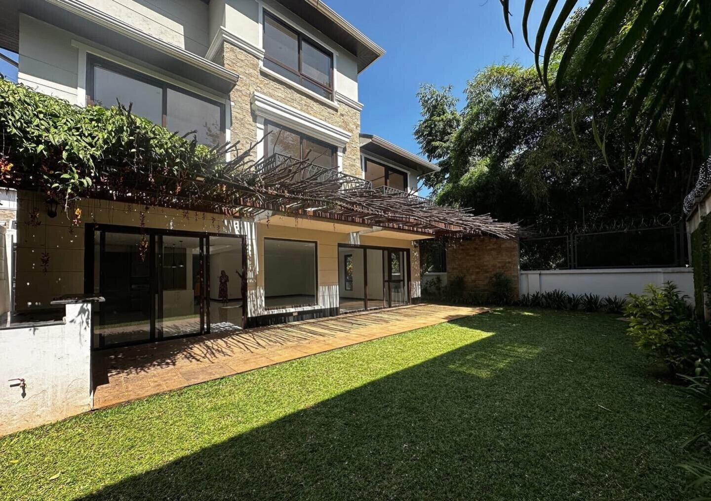 4-Ensuite Townhouse with Karura Views & Backup Power - Spring Valley