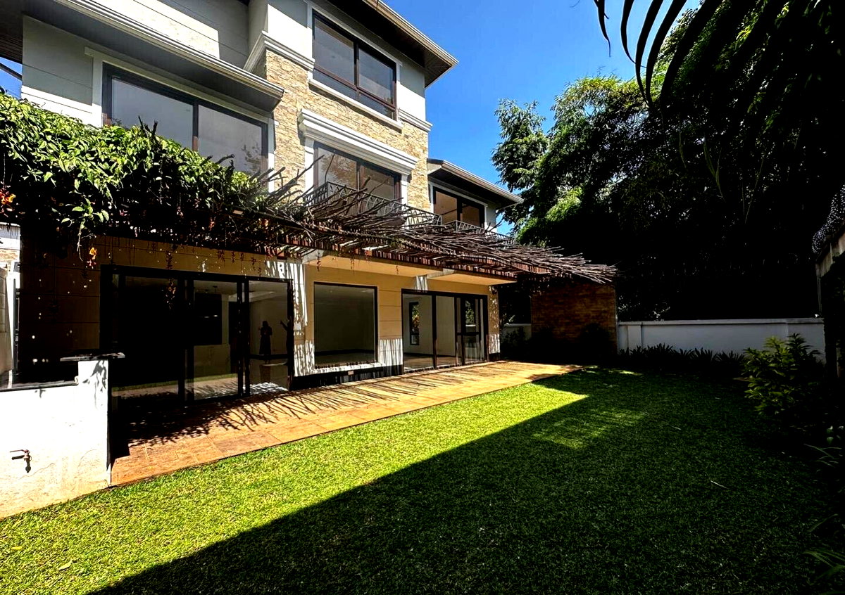 4-Ensuite Townhouse with Karura Views & Backup Power - Spring Valley