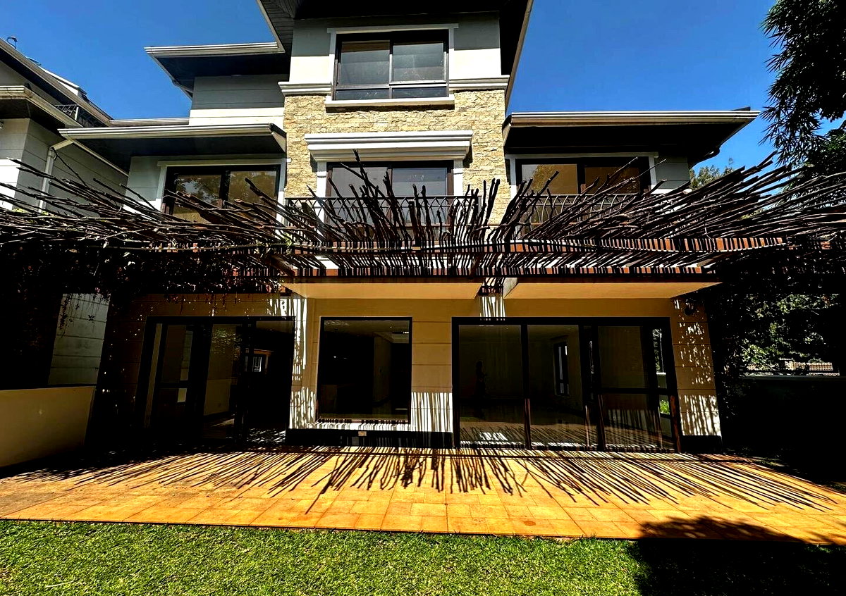 4-Ensuite Townhouse with Karura Views & Backup Power - Spring Valley
