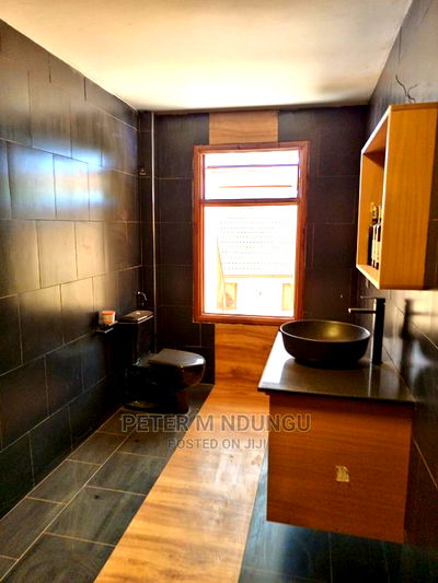 8bdrm Maisonette in Ridgeways for sale - Image 19