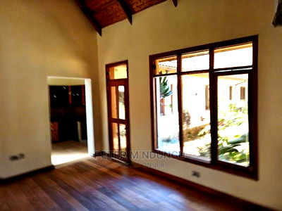 8bdrm Maisonette in Ridgeways for sale - Image 10