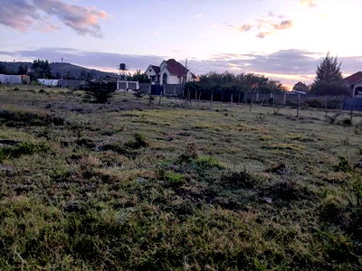 Very Distressed Sale! Prime 100 by 100 Plot in Kibiko, Ngong - Image 2