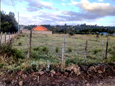Very Distressed Sale! Prime 100 by 100 Plot in Kibiko, Ngong - Image 1