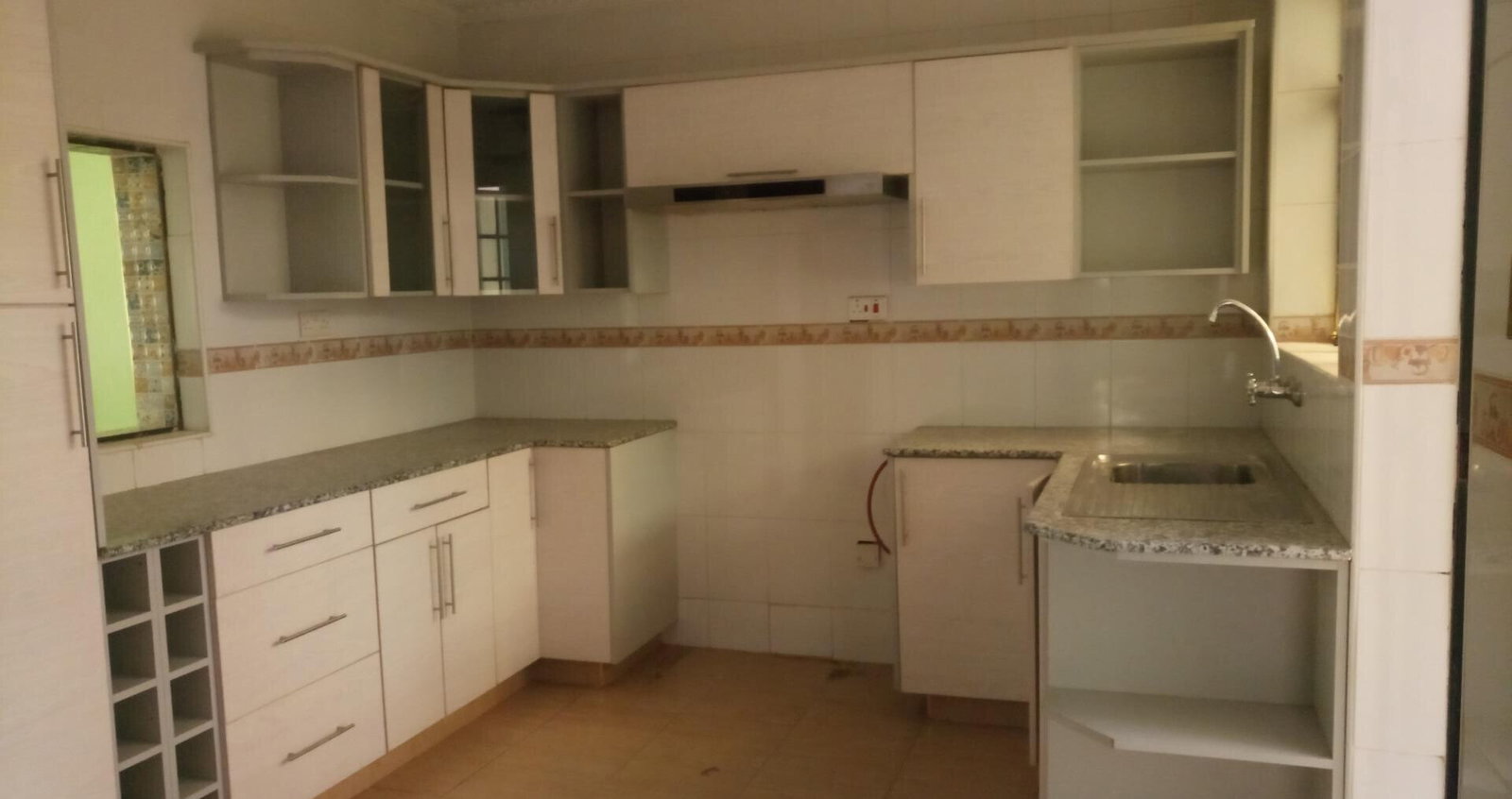 5-Ensuite Maisonette Near Junction Mall - Lavington