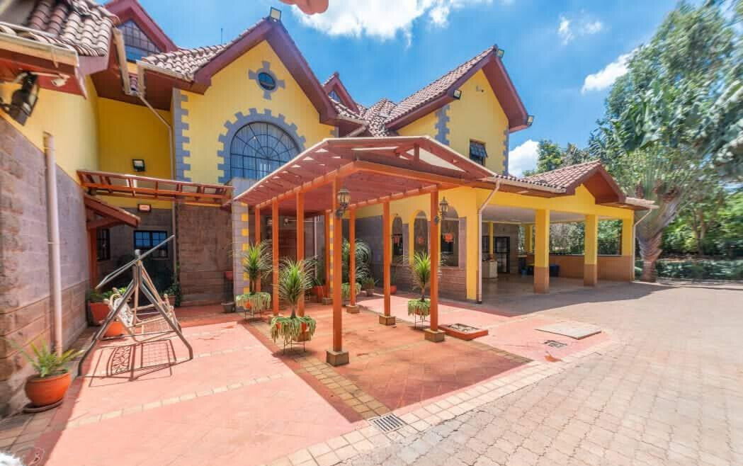 6-Bedroom Villa on 1 Acre with Lush Gardens – Karen Gated Community