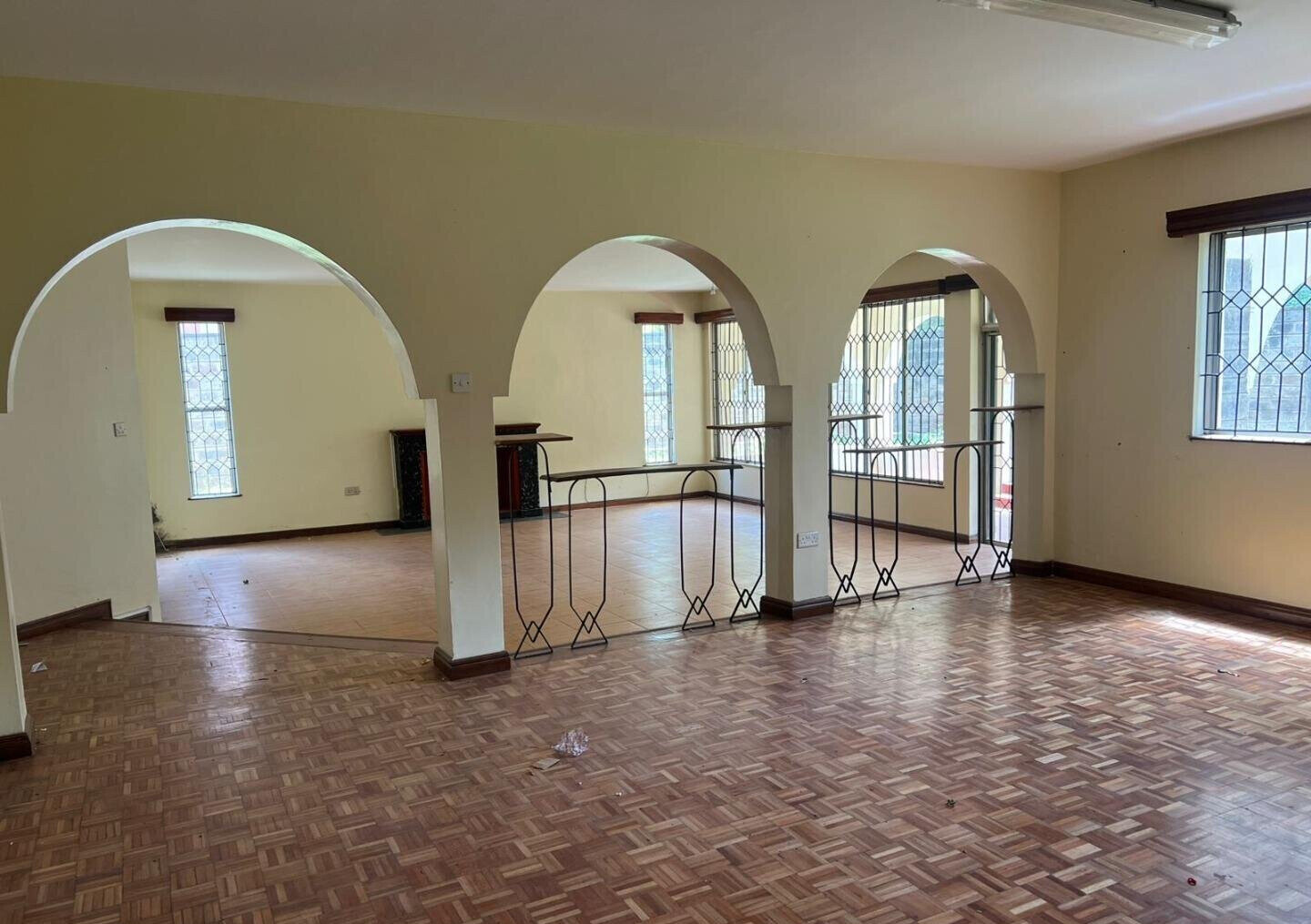 5-Bed Townhouse with Pool & Green Views - Lavington
