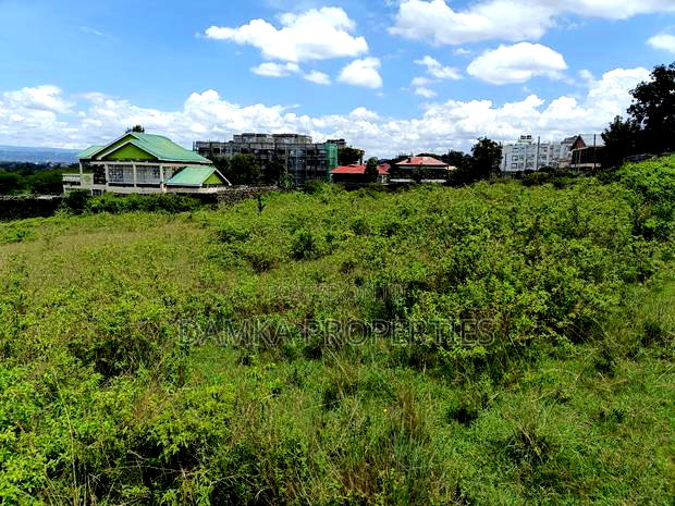 1/4 Acre Plot for Sale in Naka Near Naka Primary.