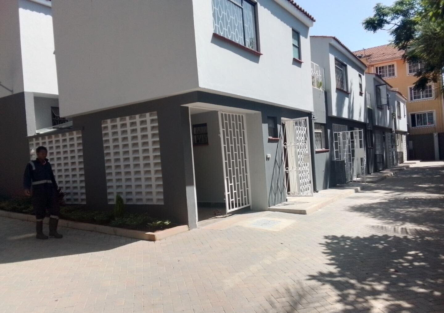 Fully Refurbished 4BR Maisonette with Garden - Westlands