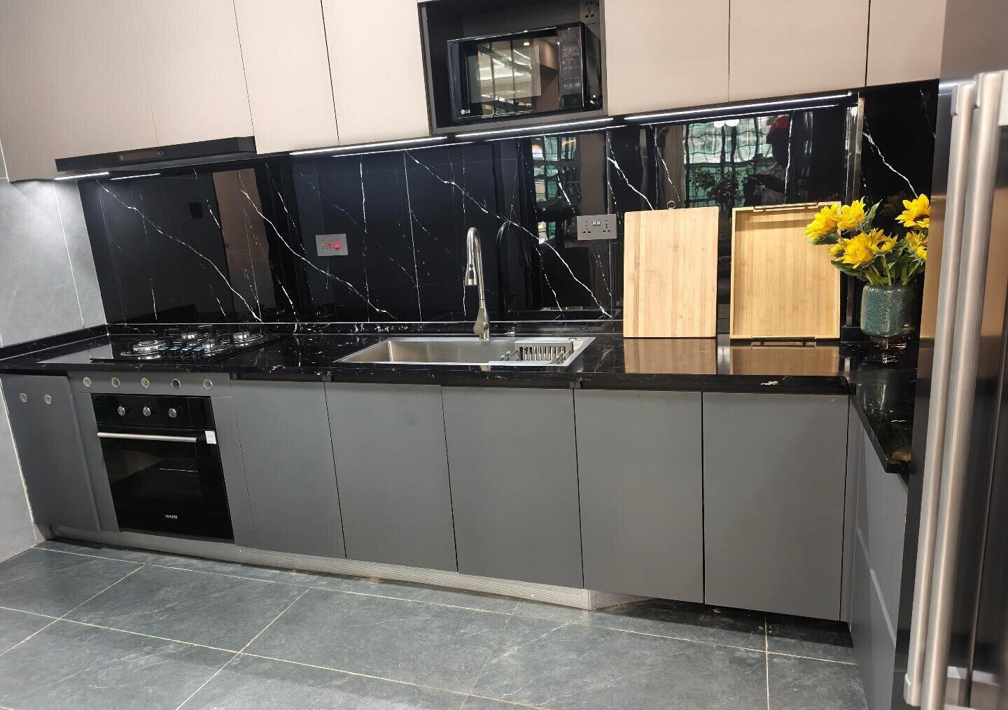 3BR En-Suite with Backup Generator & Borehole - Westlands