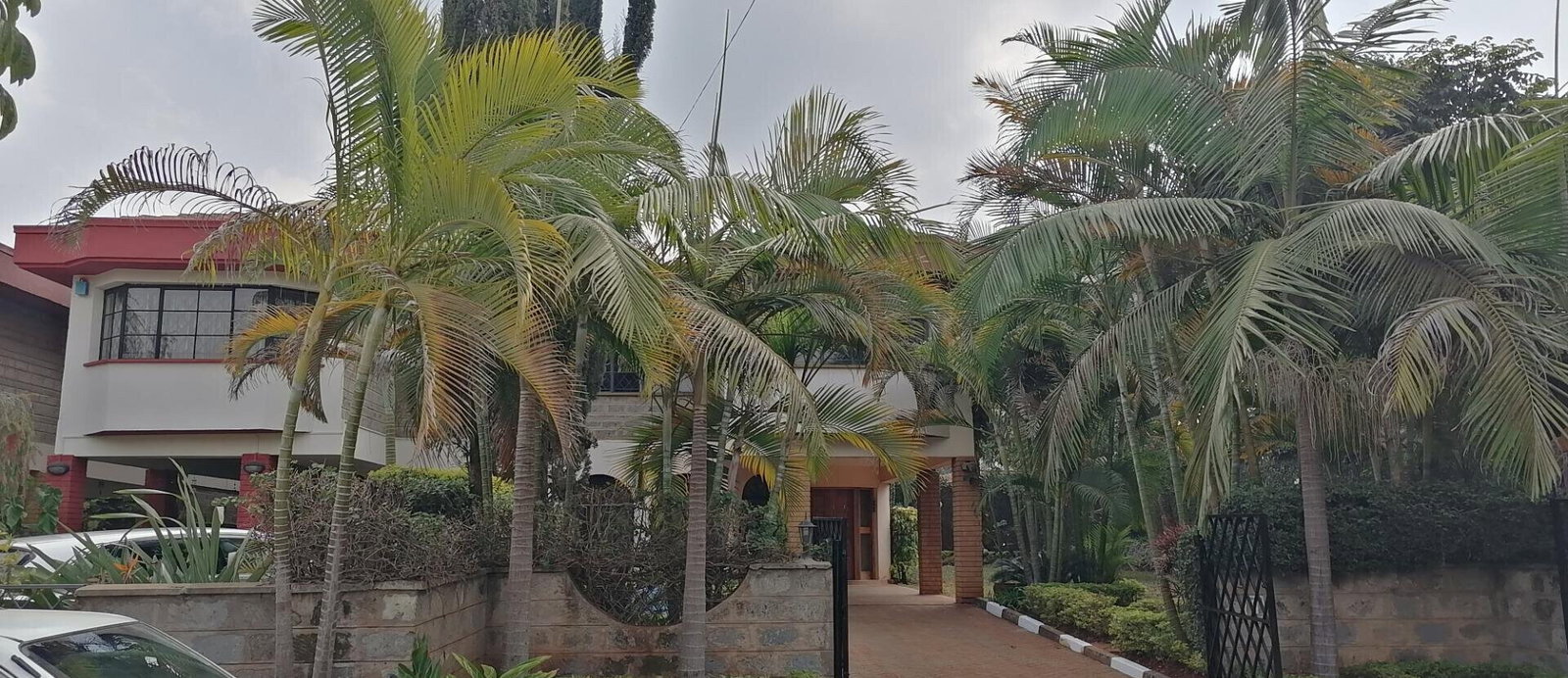 5-Ensuite Townhouse with Private Garden & DSQ - Brookside, Spring Valley
