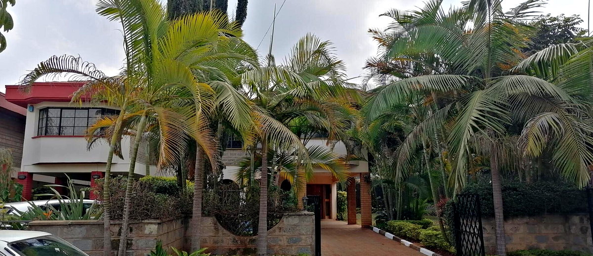 5-Ensuite Townhouse with Private Garden & DSQ - Brookside, Spring Valley
