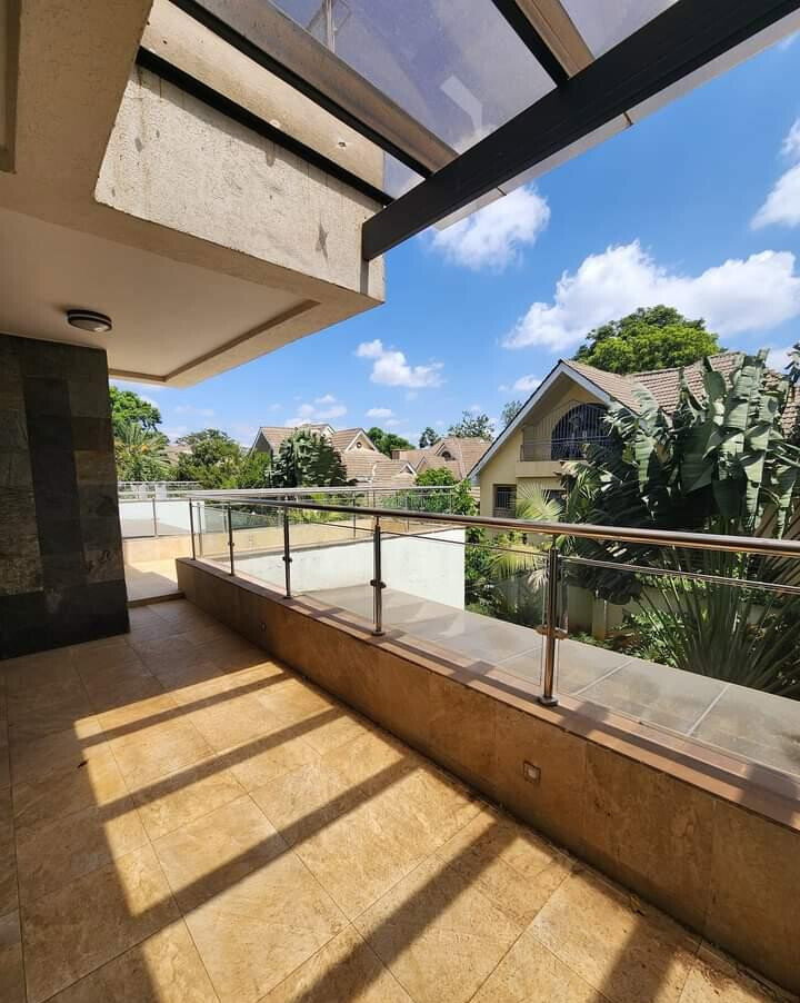 5-Ensuite Townhouse with Generator & Staff Quarters - Lavington