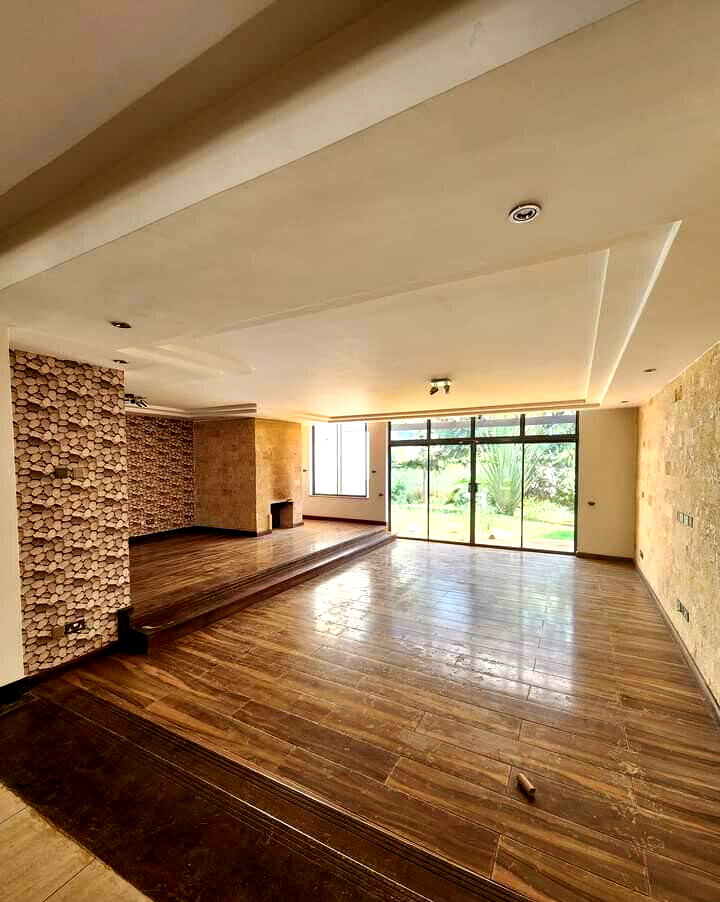 5-Ensuite Townhouse with Generator & Staff Quarters - Lavington