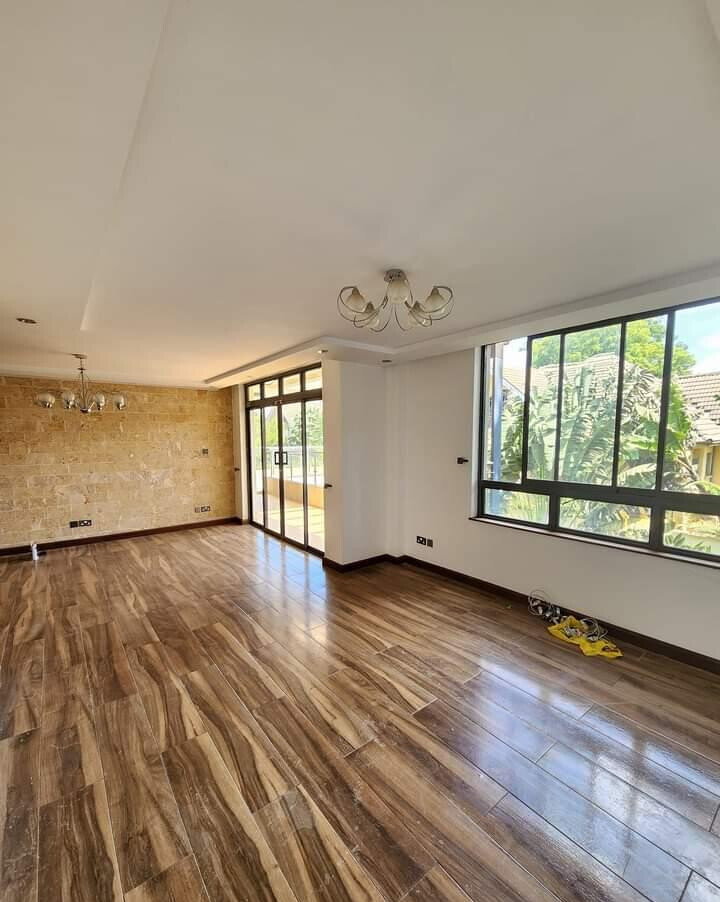 5-Ensuite Townhouse with Generator & Staff Quarters - Lavington