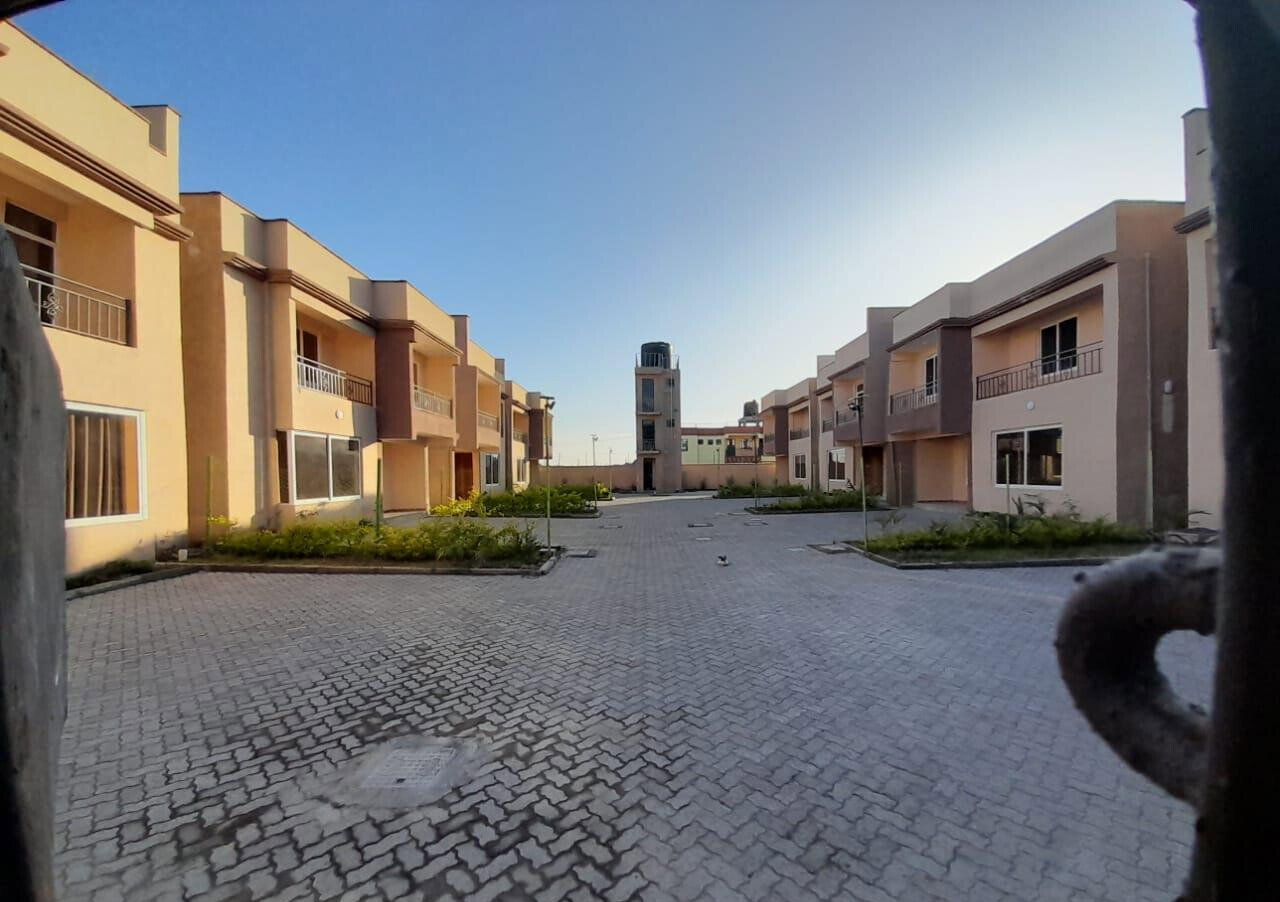 4BR Townhouse with DSQ & Granite Kitchen - Mwananchi Road, Syokimau