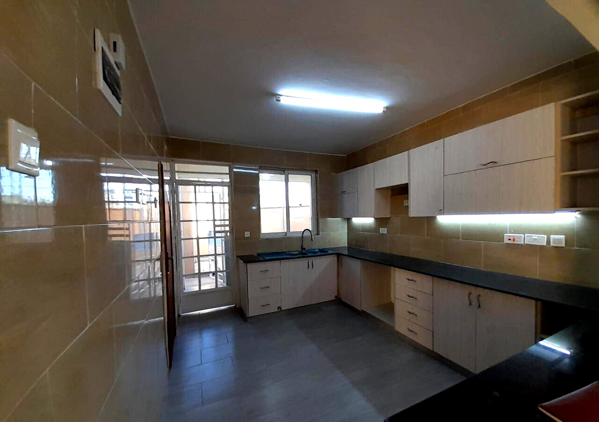 4BR Townhouse with DSQ & Granite Kitchen - Mwananchi Road, Syokimau