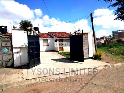 3bdrm Bungalow in Buru Buru Phase 5, Maringo/Hamza for sale - Image 1