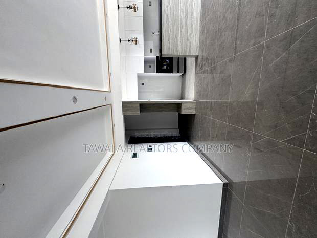 2bdrm Apartment in Argwings Yaya Area, Kilimani for rent